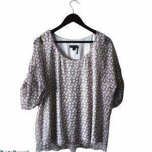 NWOT - Jane & John Sheer Tan/Ivory Hearts Blouse with an Ivory Tank Top